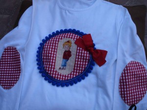 Camiseta tonos rojos y azules 2