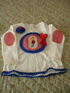 Camiseta tonos rojos y azules 3