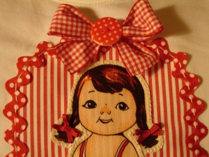 Detalle camiseta clara