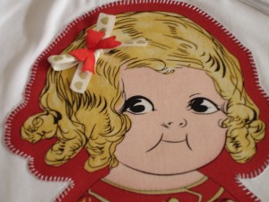 Cabeza muñeca roja