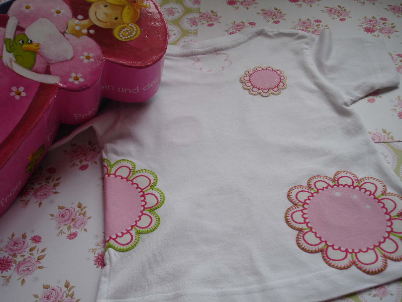 Trasera camiseta flores Lucía