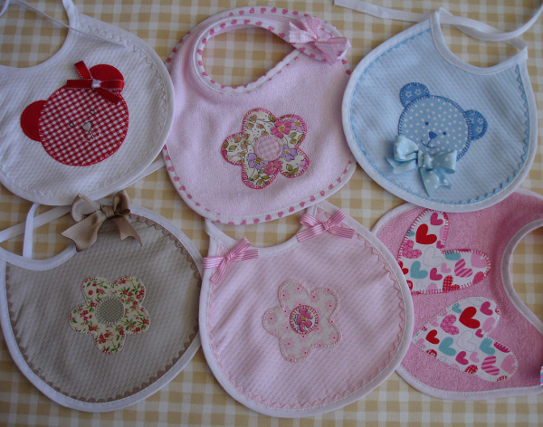conjunto baberos