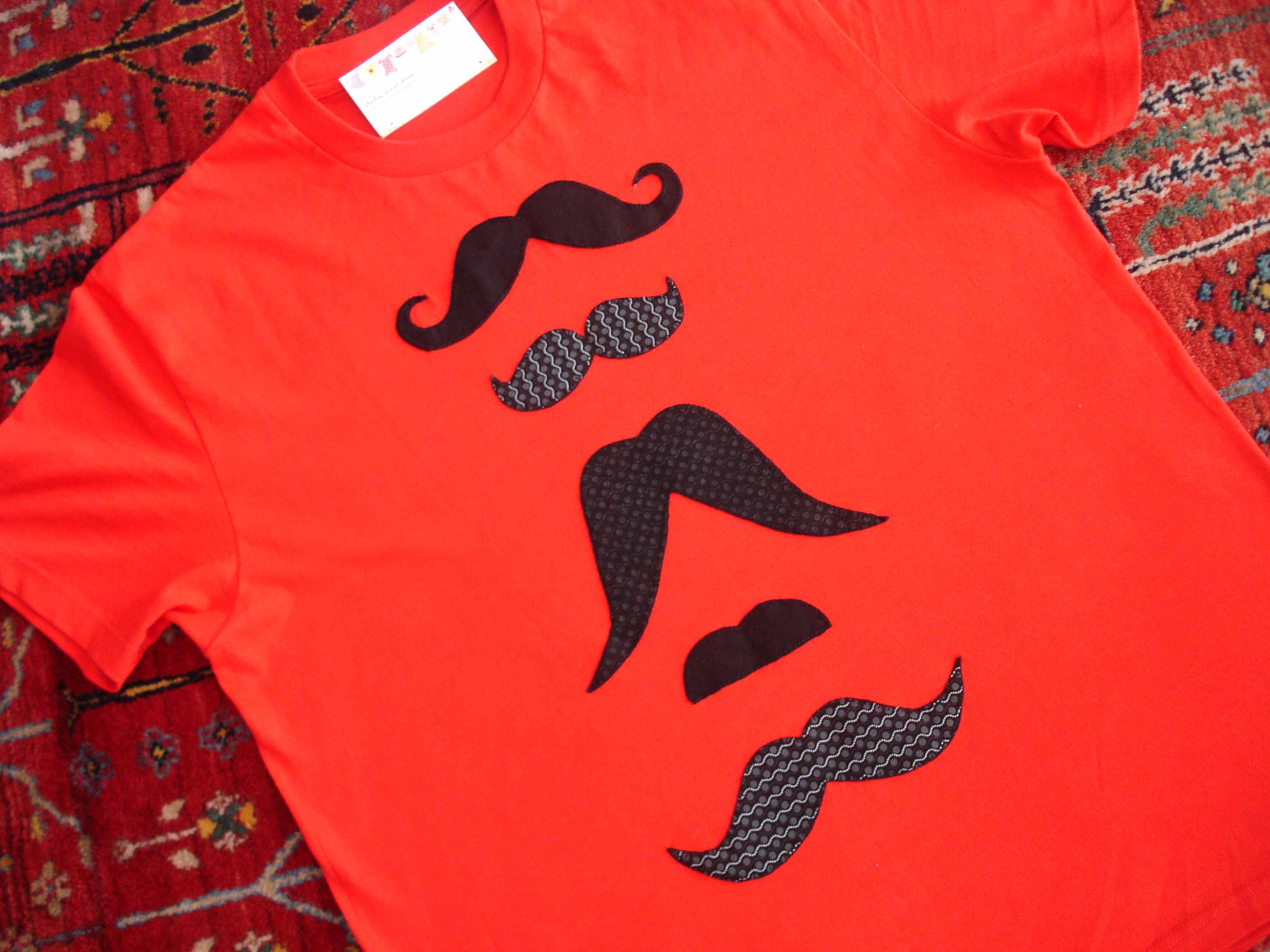 Camiseta bigotes Mario