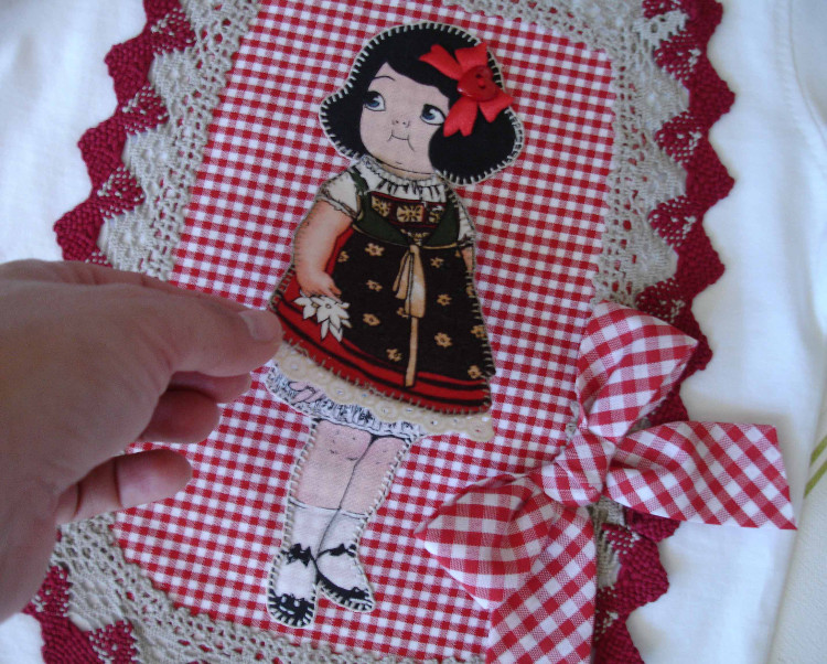 Camisetas Beatriz muñequita y capazo