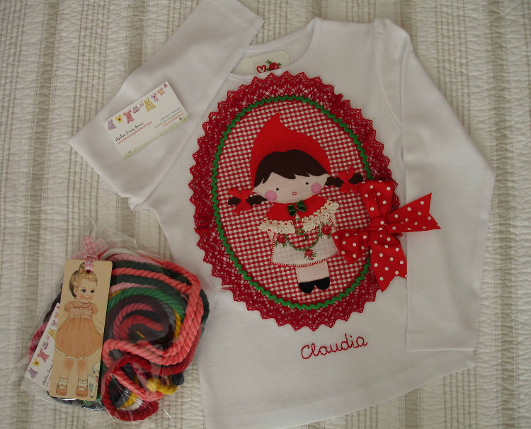 Camisetas Claudia. Caperucita Roja 1