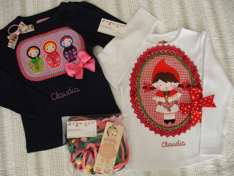 Camisetas Claudia. Matrioskas y Caperucita Roja
