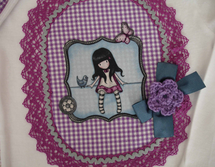 Camisetas Hello Kitty y Gorjuss Nuria 1