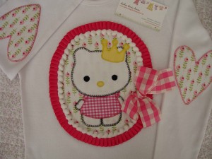 Camisetas Hello Kitty y Gorjuss Nuria 2