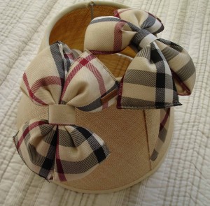 Diademas y coleteros Burberry 2