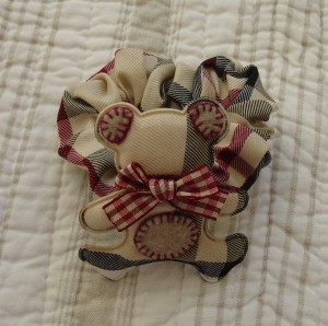 Diademas y coleteros Burberry 5