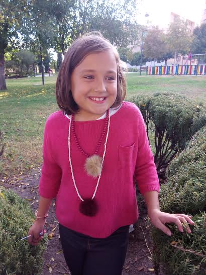 Collares pompones 1