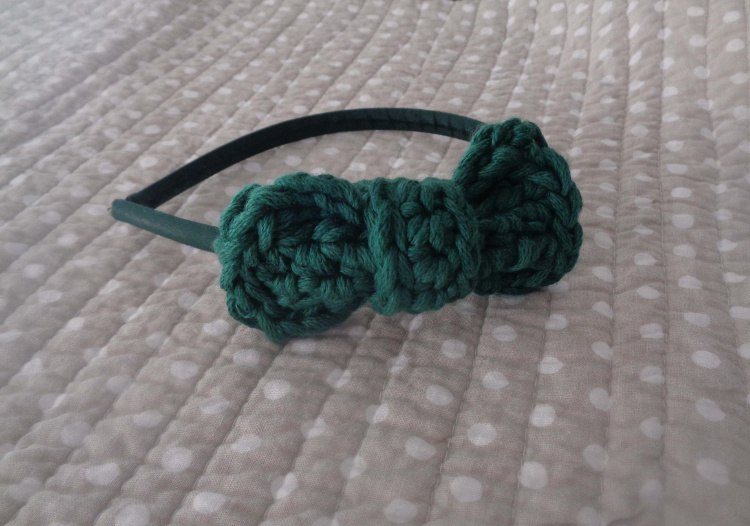 Diadema Lazo crochet verde 2