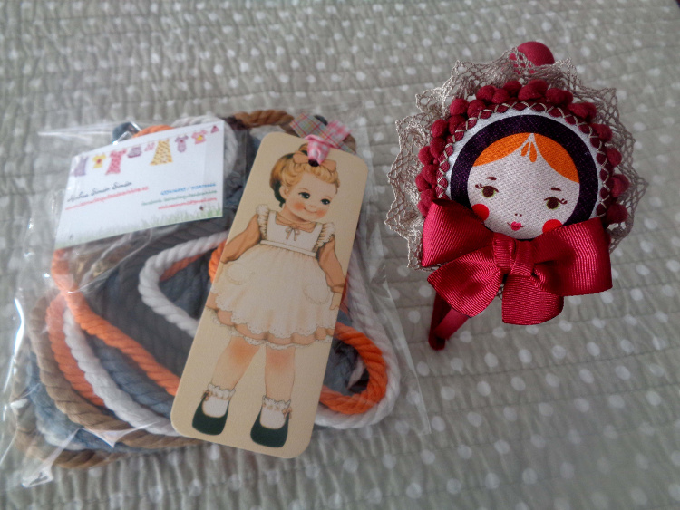 Diadema matrioska y lazos Esolito 3