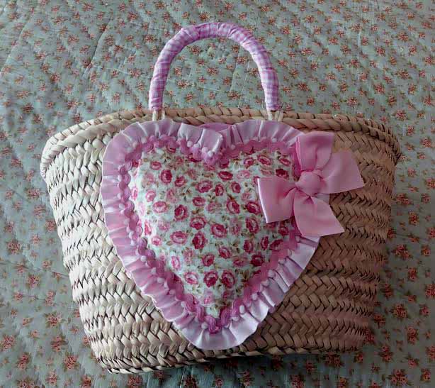 Capazo corazon rosa 1