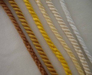 Lazos camel, mostaza, amarillo fuerte, amarillo vainilla, beige y blanco